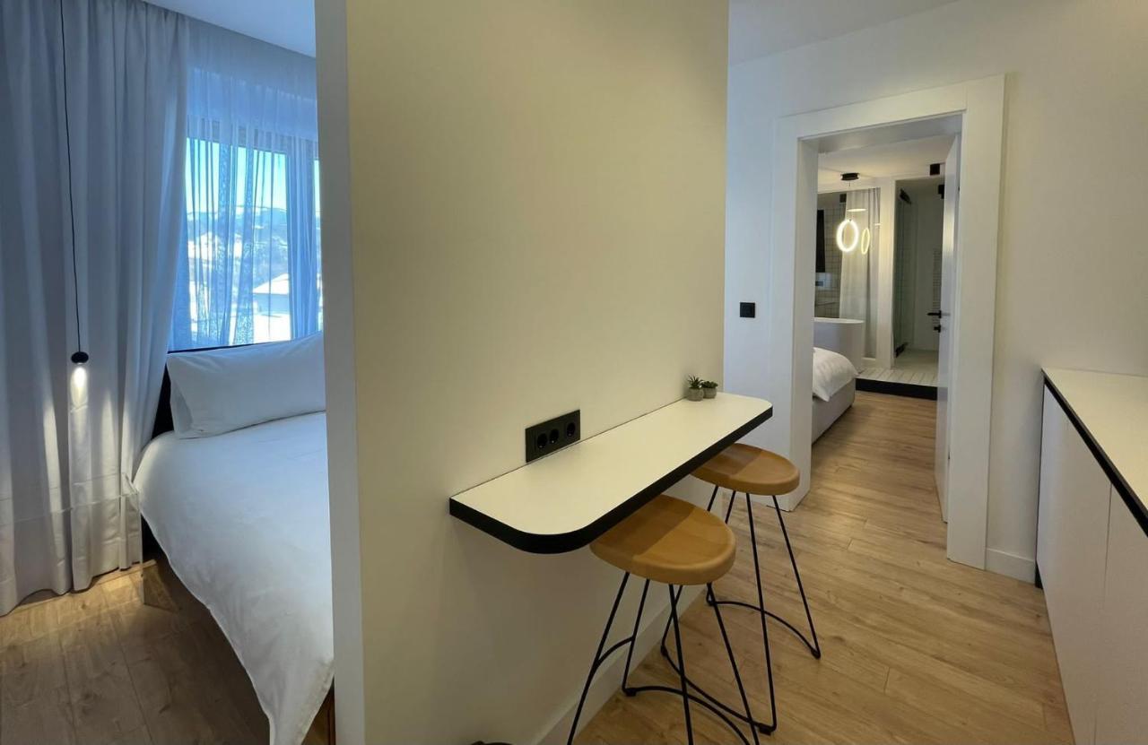 Connectin Apartments Пале Екстер'єр фото