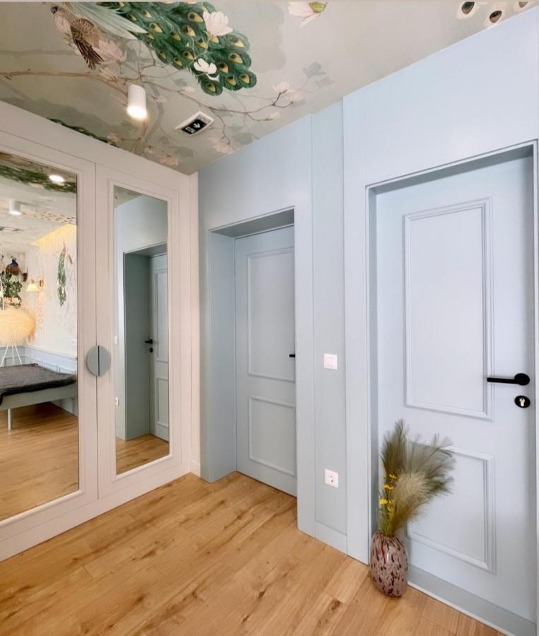Connectin Apartments Пале Екстер'єр фото