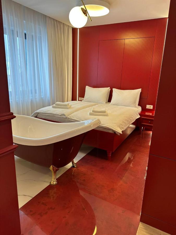 Connectin Apartments Пале Екстер'єр фото