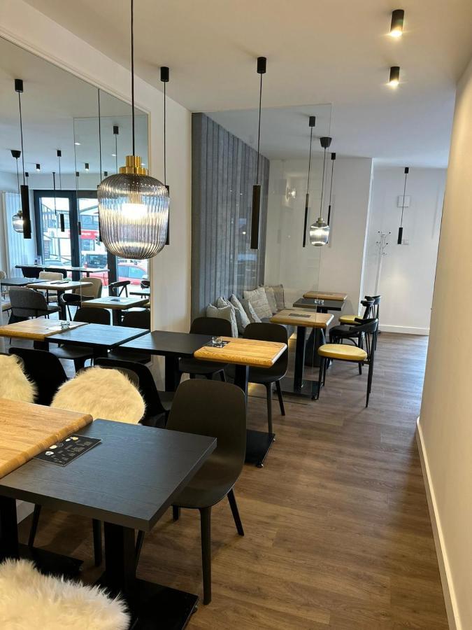 Connectin Apartments Пале Екстер'єр фото